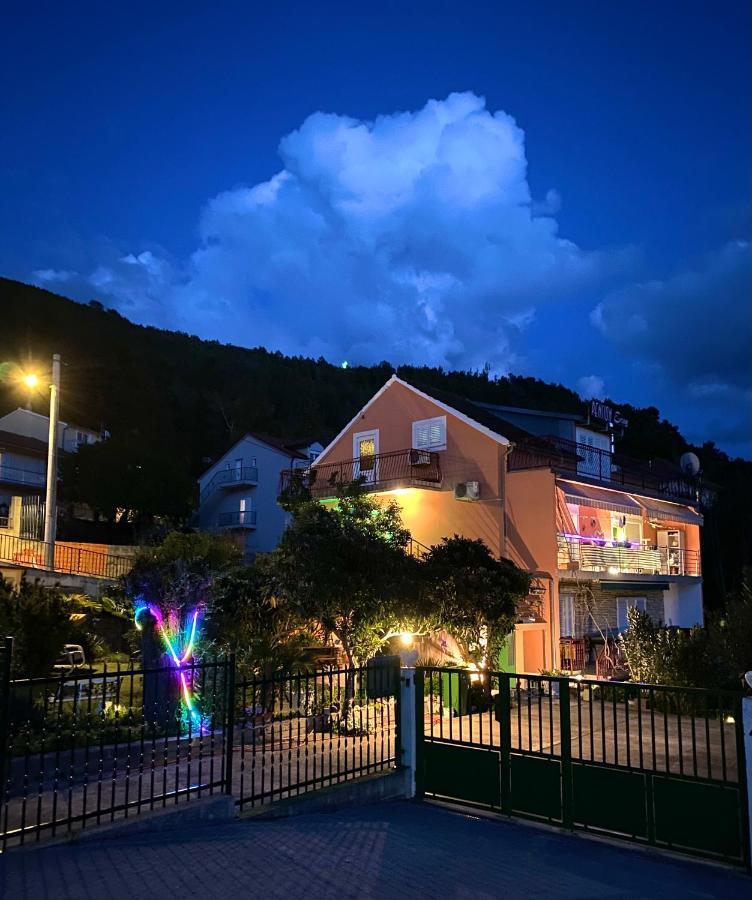 Casa Erceg Amor Vincit Omnia Skradin Exterior photo