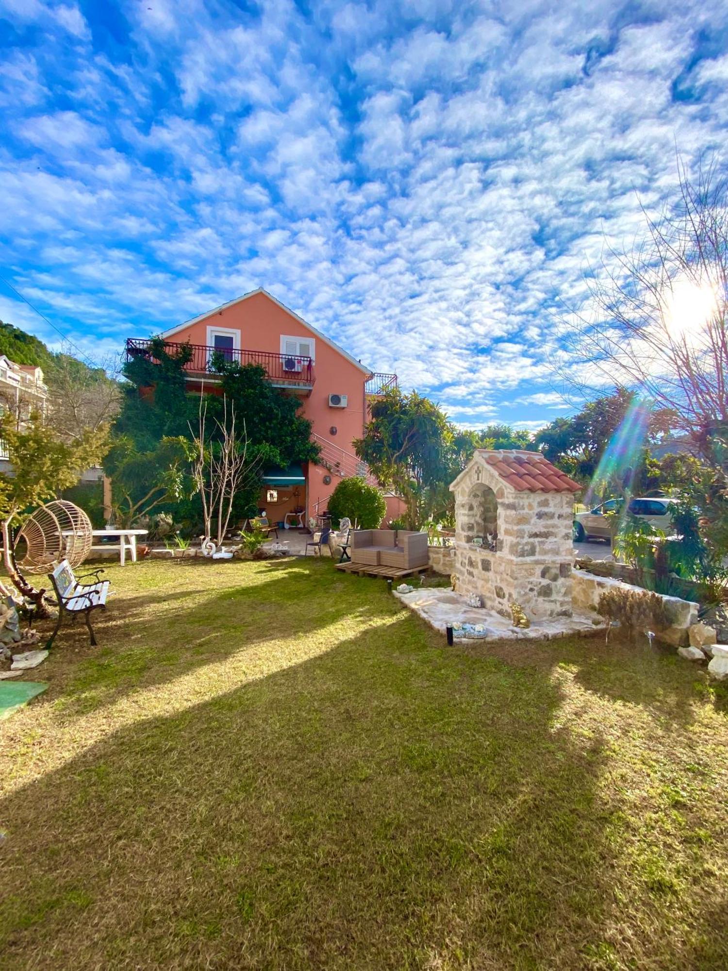 Casa Erceg Amor Vincit Omnia Skradin Exterior photo